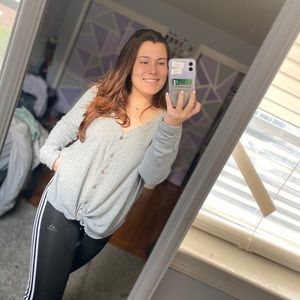 Meet your Posher, Alyssa